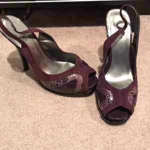 Purple Guess heel
